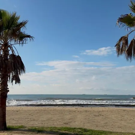 Sunbeach Apartamento *